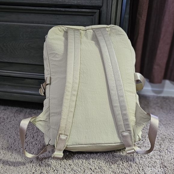 Lululemon New Crew backpack - Picture 3 of 12